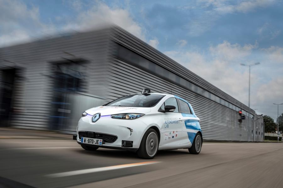  Renault Zoe Robot Taxi Experimentation Vehicle 2018 года  (фото 12 из 28)